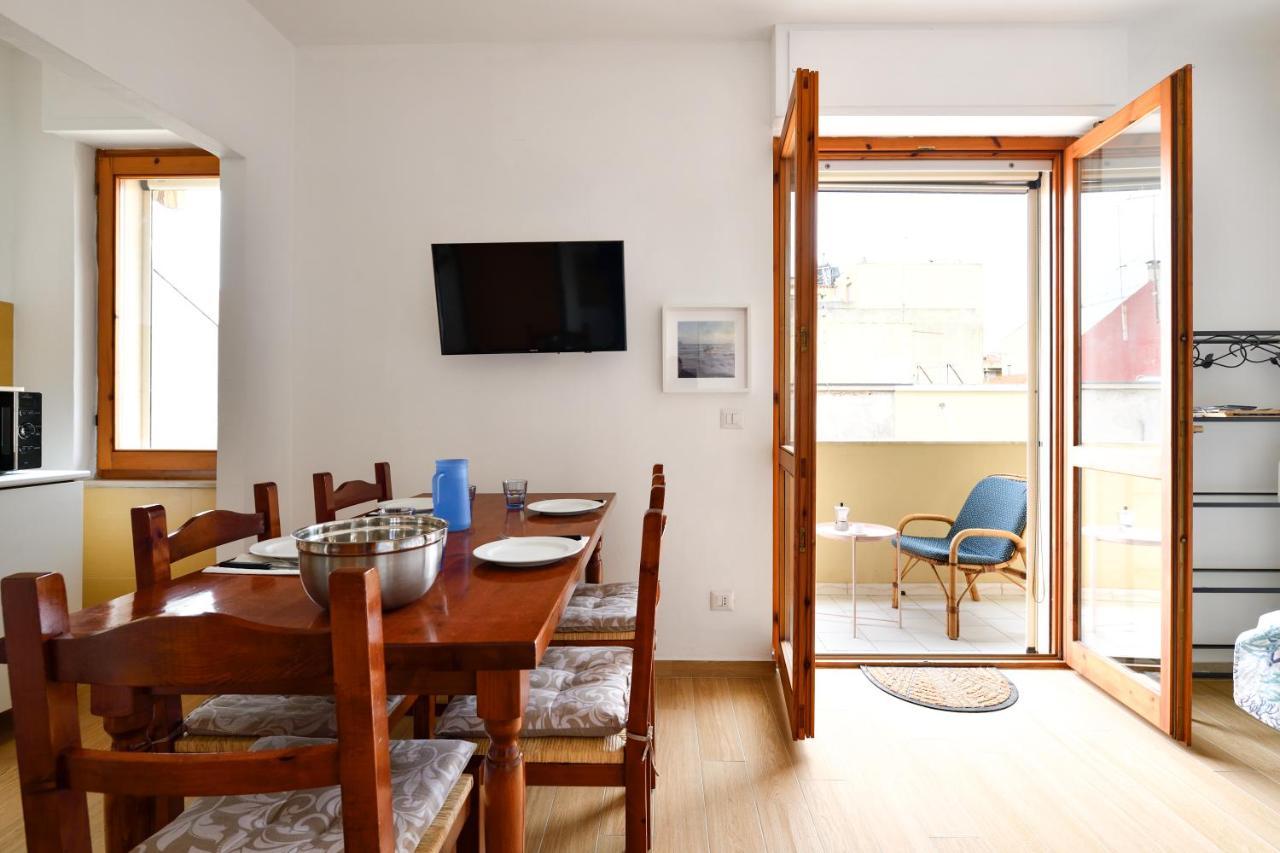 The House Of Sunshine! Apartment